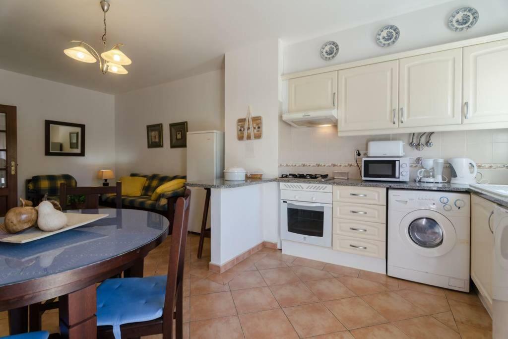 Praia Da Rocha, Algarve Sunny Apartment Портиман Екстериор снимка